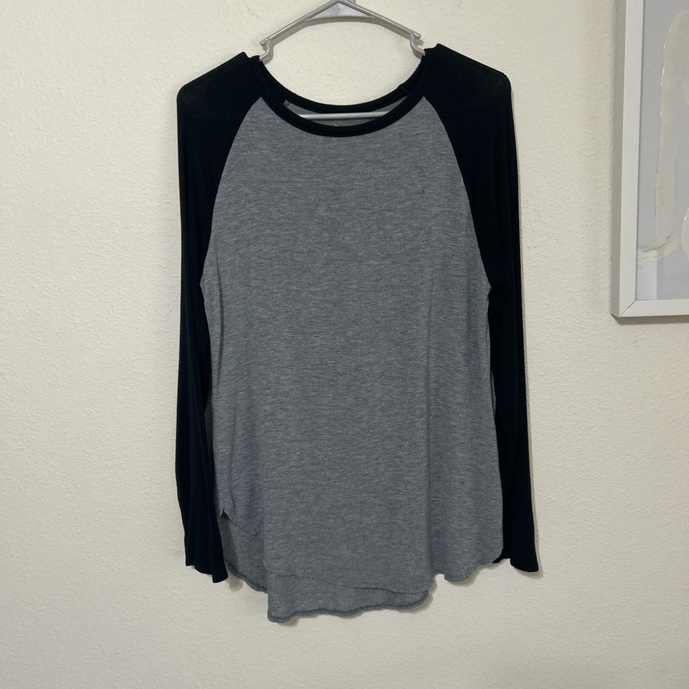 Faded Glory Gray and Black Long Sleeve Tee